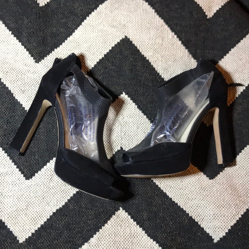 Rosegold Platform t-strap suede heels w/ peep toe